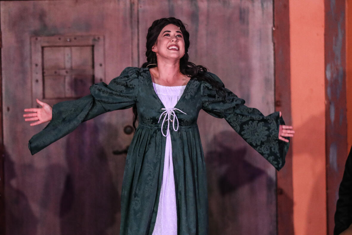 Beatrice (Amy Hypnarowski) in Much Ado About Nothing, 2024 Shakespeare in the Vines